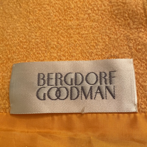 Escada New Virgin Wool Angora Wool Logo Lining Jacket Has a Matching Skirt - Picture 9 of 16